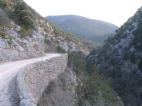 Байдарская долина, дорога вдоль каньона реки Узунджа